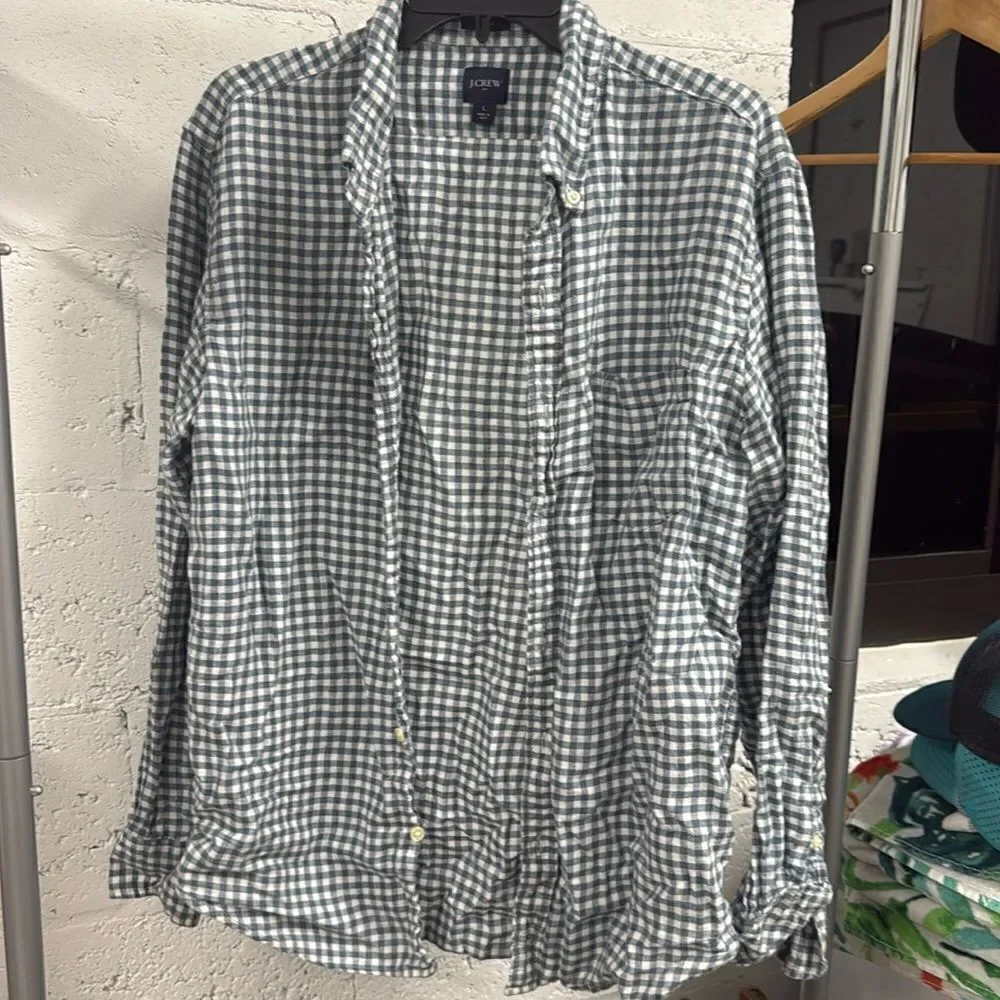 Men’s J. Crew Blue & White Button Down Long Sleeve Shirt - Like New - Size Large